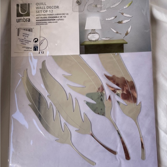 Umbra Mirrored Wall Decor (12) - Picture 2 of 4